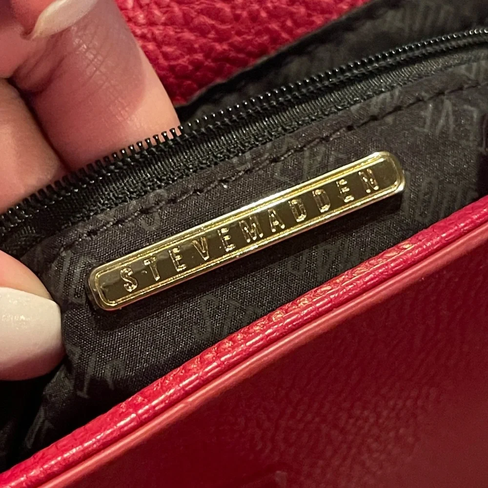 Berry Red Steve Madden Crossbody Purse - Picture 8 of 9